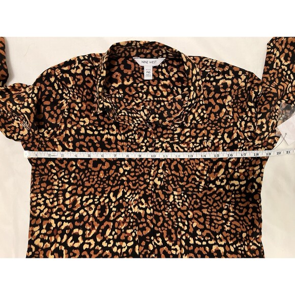 Nine West Petite XS Animal Print Women’s Long Sleeve Blouse Shirt Top NWT $40 - Picture 8 of 9